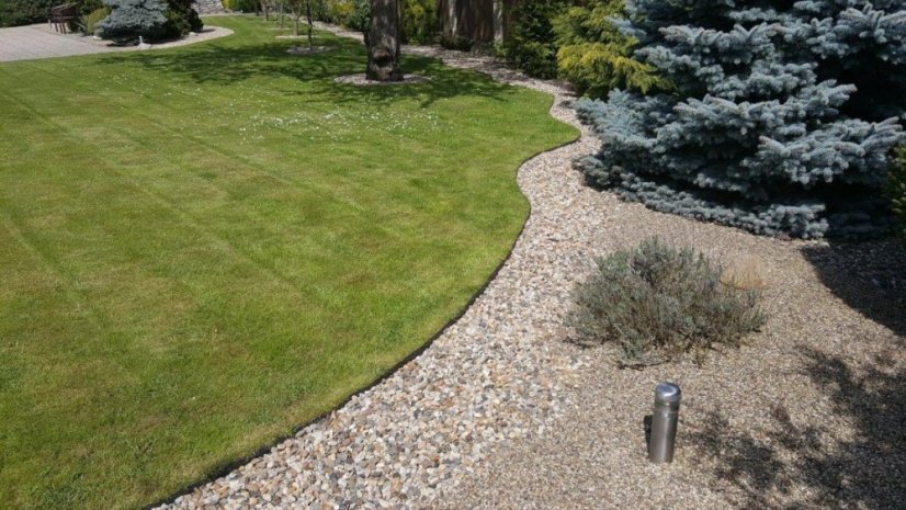 AMISPOL® skrytý obrubník výška 12,5 cm - 12m