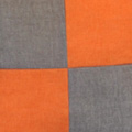 Šedo oranžová