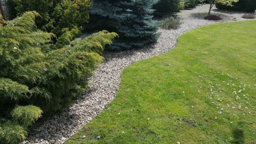 AMISPOL® skrytý obrubník výška 12,5 cm - 12m