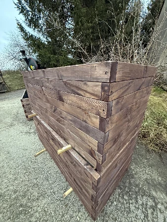 Vyvýšený záhon odstín palisandr